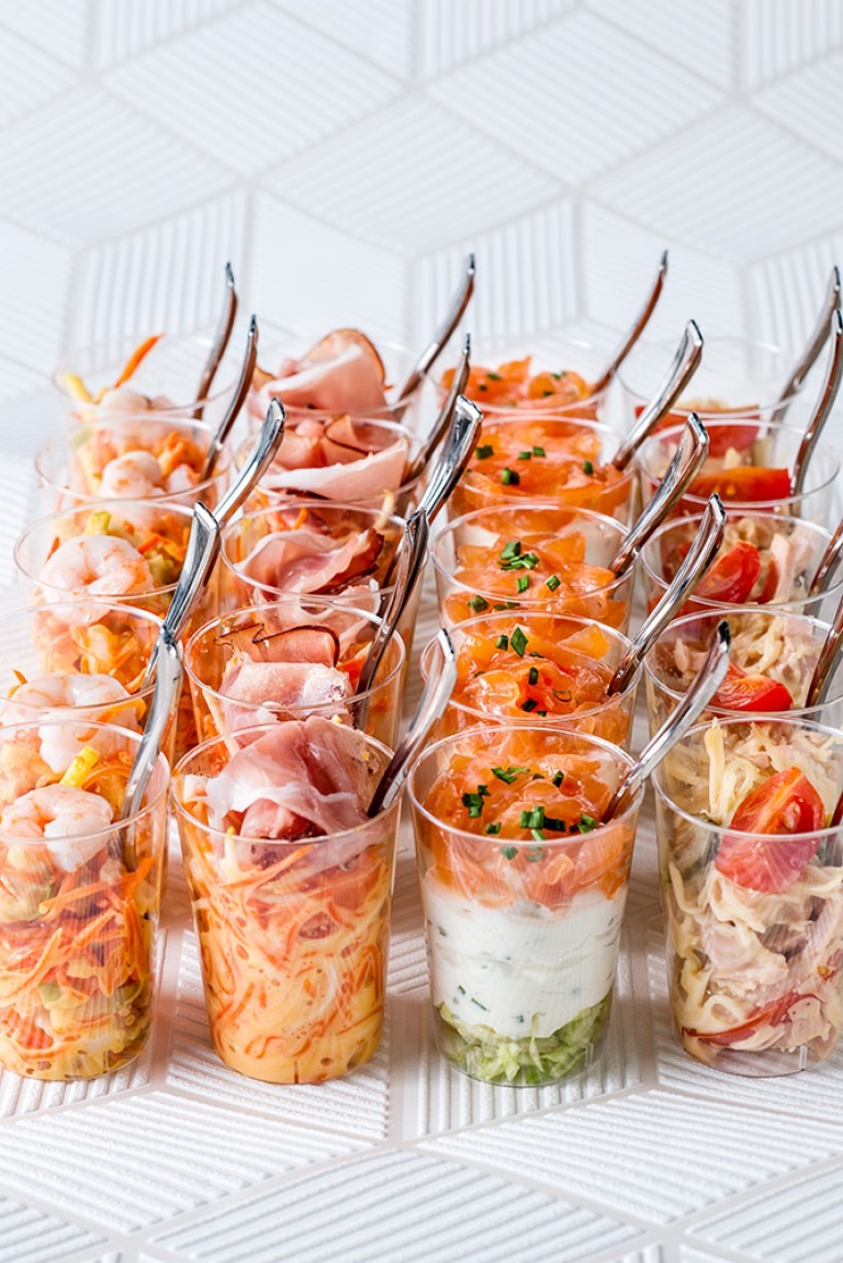 Mini verrines salées assorties